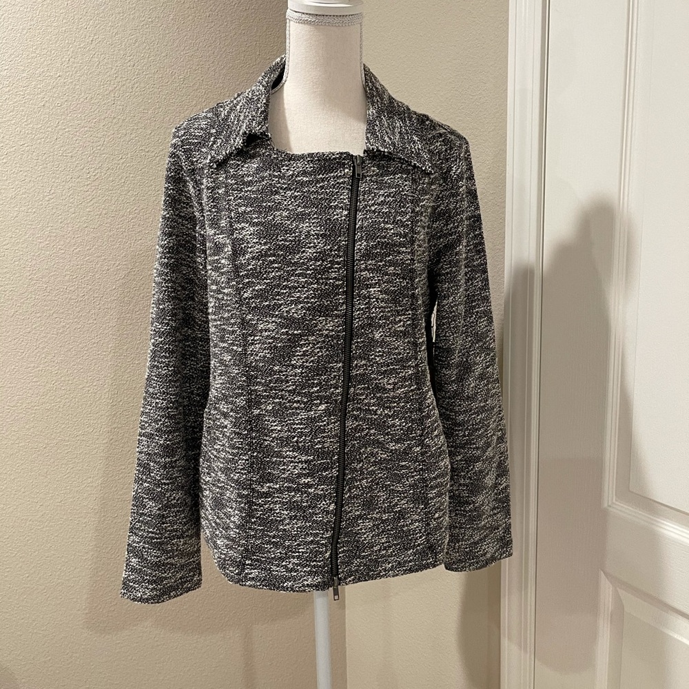 Forever 21 sweater jacket size L grey/black